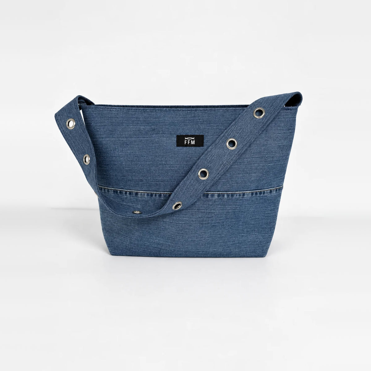 Strap Stud – detail